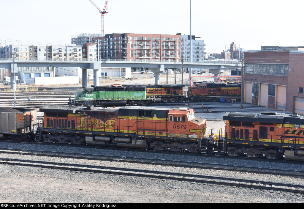 BNSF 5679